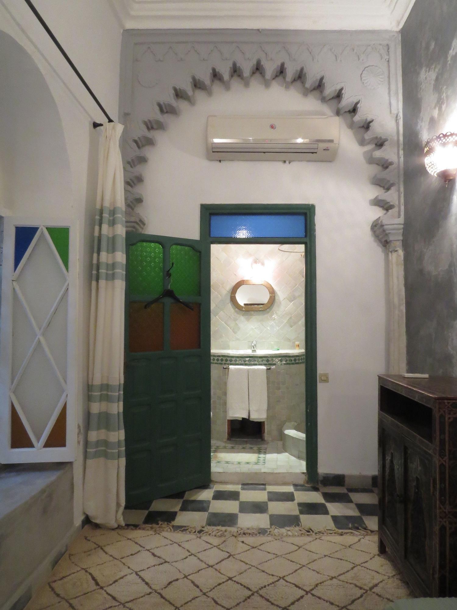 Riad Arous Chamel Tangier Bagian luar foto
